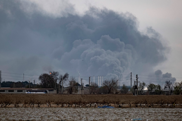 Middle East Tensions Surge as China Urges Ceasefire 🌍✌️ video poster