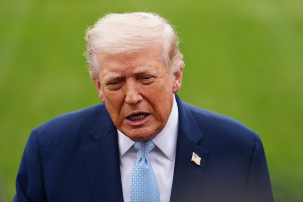 US-Iran Tensions Soar as Trump Issues 48-Hour Hormuz Ultimatum ⚠️🌍