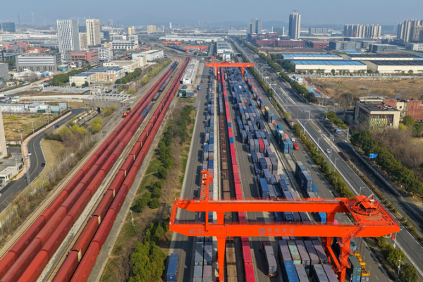 CGTN Launches Global Poll on China-Europe Railway Express 🌏🚂