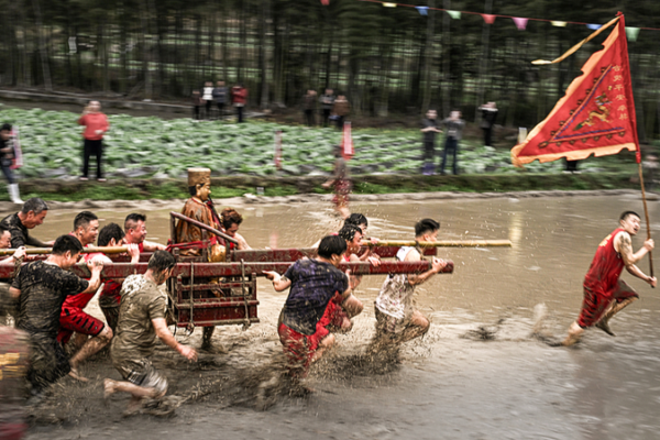 Hakka Spring Rituals: Mud, Gods & Harvest Hopes 🌾