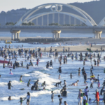 XBOU9JYYLHCOYXL9BEX5 - 🌍NewspaperAmigo – Your Global News Buddy 🗞️ Hainan's Tourism Booms 100 Days Into Customs Revamp 🌴✈️ video poster