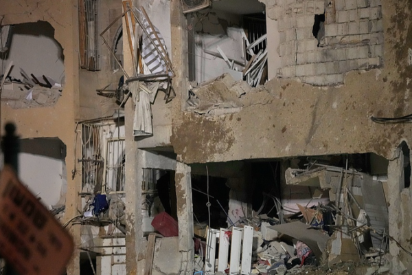 Iranian Missile Strike Injures 64 in Southern Israel 🚨💥