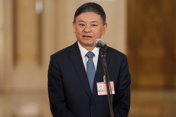 Tiny Chip, Big Impact: Yangtze River Sees Ecological Revival 🌱💧