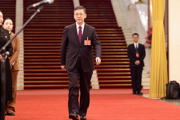 China Bets Big on Tech: Record R&D Spending Fuels Innovation Push 🌟🔬