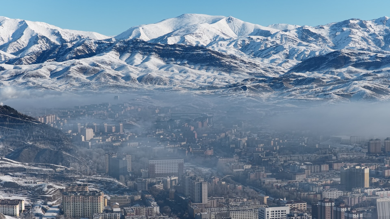 Misty Marvel: Altay's Spring Cloud Spectacle 🌥️🏔️ video poster