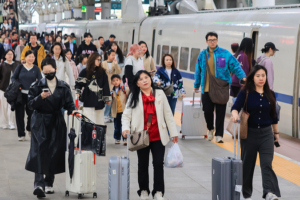 China Braces for 90 Million Railway Trips During Qingming Rush 🚄