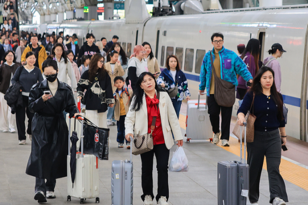 China Braces for 90 Million Railway Trips During Qingming Rush 🚄