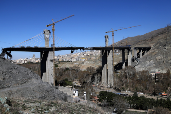 US-Iran Conflict Escalates: Civilian Targets Under Fire 🔥🌍