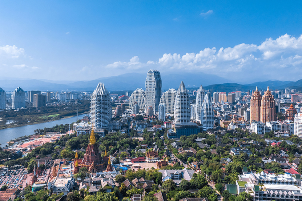 Xishuangbanna: Where Wild Elephants Meet Dai Culture 🌿🐘
