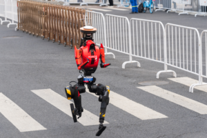 🤖 Lightning Strikes: Humanoid Robot Wins Beijing Half-Marathon! 🏃♂️💨