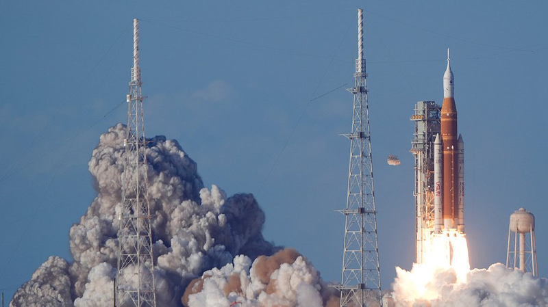 🌕 Artemis II Blasts Off: First Crewed Moon Mission in 50 Years!