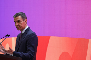 Spain's PM Urges Global Shift in Viewing China 🌏