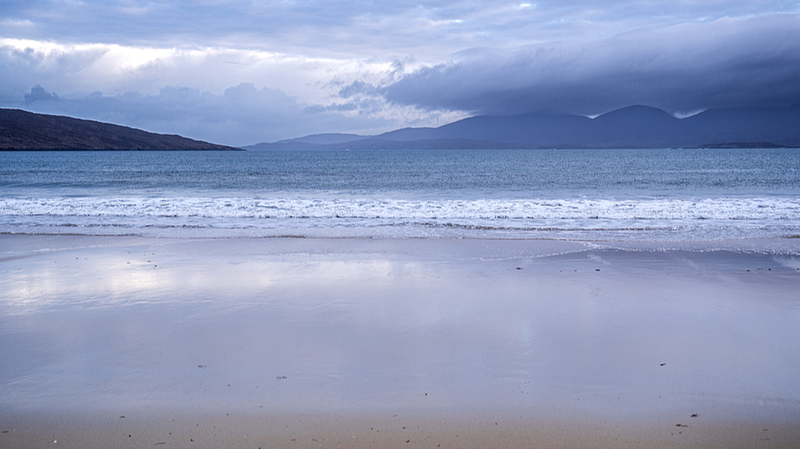 4RGV4DUQFICSA0Y86CHC - 🌍NewspaperAmigo – Your Global News Buddy 🗞️ Pacific Storms Fuel 2026 'Super El Niño' Speculation 🌪️🌊