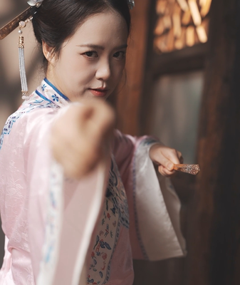 Fuzhou’s Three-Sword Hairpins: Beauty, Strength & Identity 🔱✨ video poster