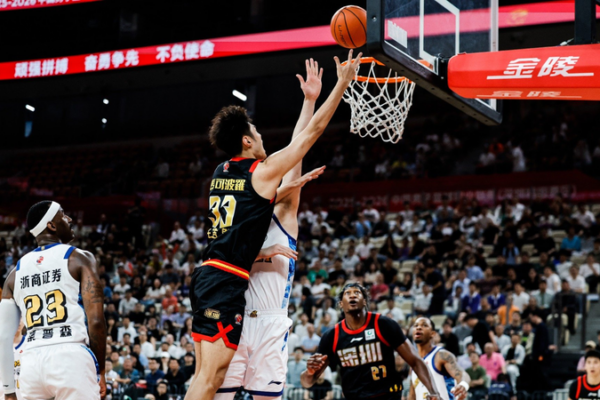 Shenzhen Leopards Roar Past Defending Champs for 8th Straight Win 🏀🔥