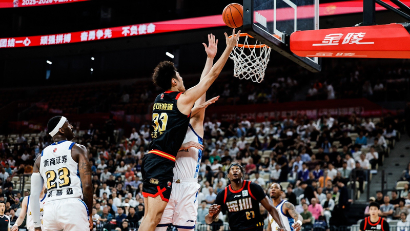 Shenzhen Leopards Roar Past Defending Champs for 8th Straight Win 🏀🔥