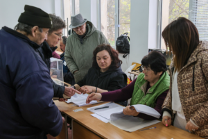 Bulgaria Votes Again: 8th Election in 5 Years Sparks Hope for Stability 🇧🇬✉️