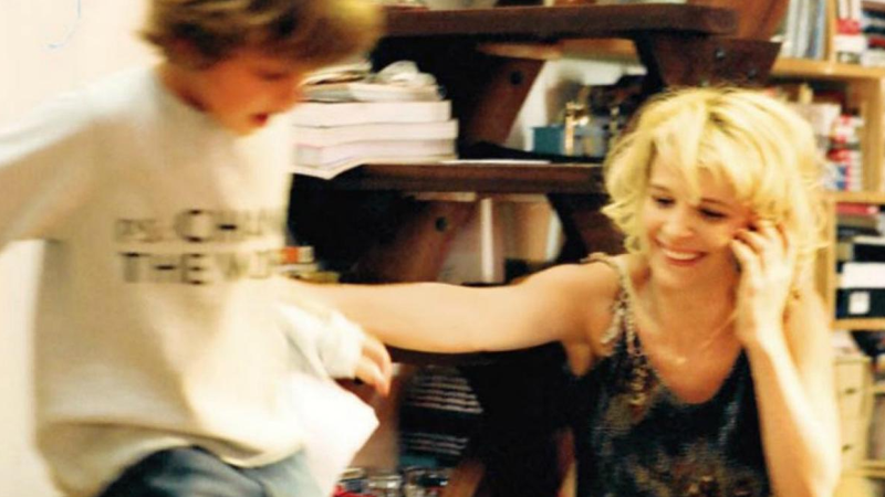 🎈 Rediscovering 'Flight of the Red Balloon': A Timeless Cross-Cultural Gem 🌍