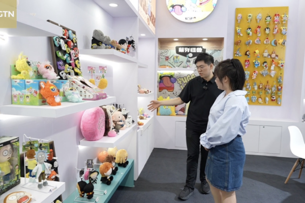 China Chic Goes Global: Hainan Expo 2026 Sparks 'Chinamaxxing' Trend 🌏✨ video poster