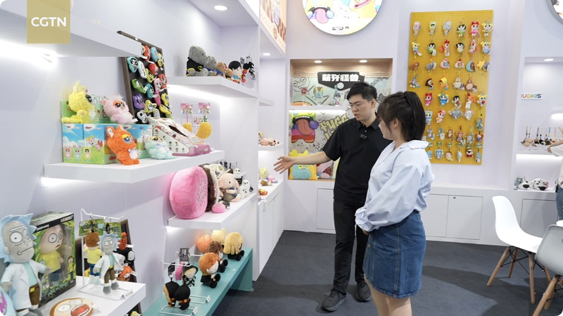 China Chic Goes Global: Hainan Expo 2026 Sparks 'Chinamaxxing' Trend 🌏✨ video poster