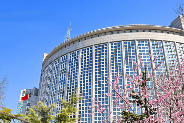 China Backs Iran-US Ceasefire, Praises Pakistan's Role 🌍✌️