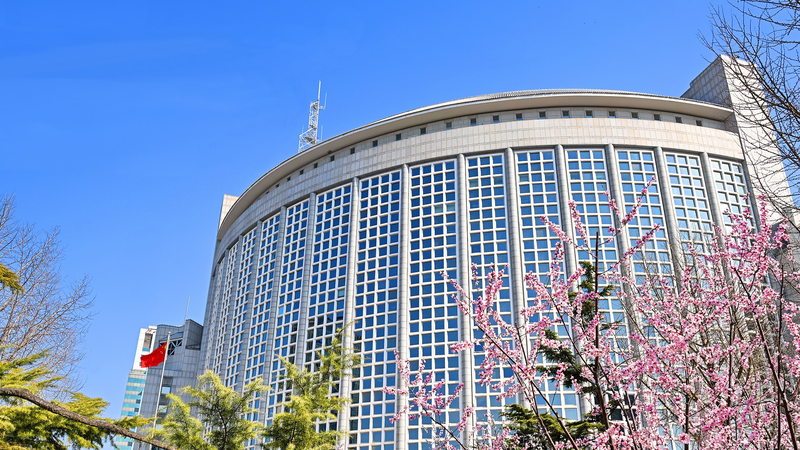 China Backs Iran-US Ceasefire, Praises Pakistan's Role 🌍✌️