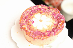 Naan Coffee Craze Hits Kashi: Xinjiang’s Tasty Tradition Meets Modern Brew ☕✨ video poster