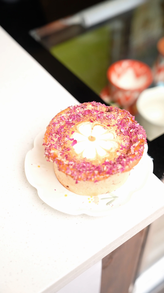 Naan Coffee Craze Hits Kashi: Xinjiang’s Tasty Tradition Meets Modern Brew ☕✨ video poster