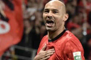 🎉 Silva’s Birthday Hat-Trick Sparks Chengdu’s 5-1 CSL Thriller!