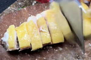 Wenchang Chicken: Hainan’s 2,000-Year-Old Culinary Icon 🌟🍗 video poster