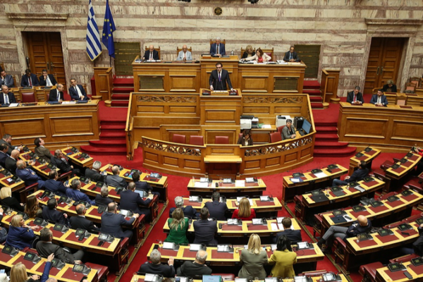 Greek Minister Resigns Over Degree Scandal Amid Political Turmoil 🌍✊