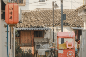 Suzhou’s Shantang Street: Where Ancient Canals Meet Modern Vibes 🌉🍜