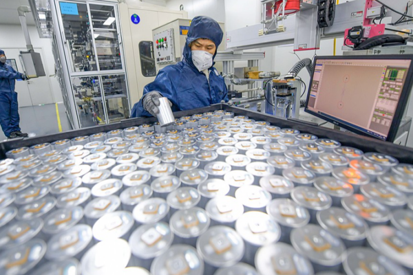 Chinese_Team_Unveils__Smart_Firewall__Electrolyte_to_Revolutionize_Battery_Safety