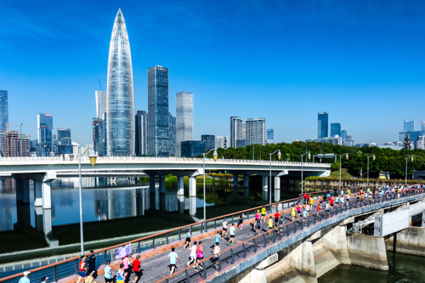 China's Running Revolution: From Marathons to Morning Jogs 🏃♂️🌆
