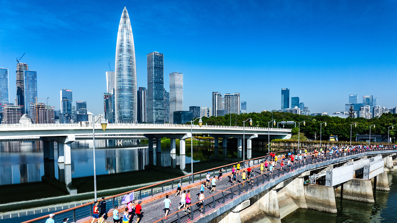 China's Running Revolution: From Marathons to Morning Jogs 🏃♂️🌆
