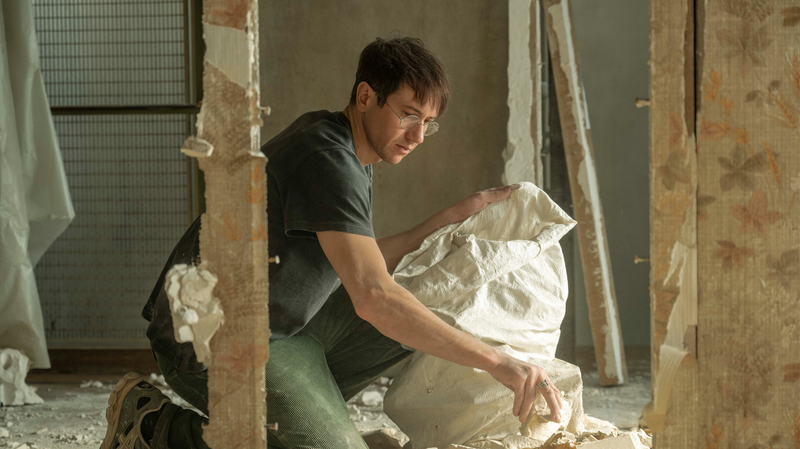 EAXLYC5LNE8FO7S4GZS3 - 🌍NewspaperAmigo – Your Global News Buddy 🗞️ Valerie Donzelli's 'At Work' Sparks Global Buzz in 2026 🎬