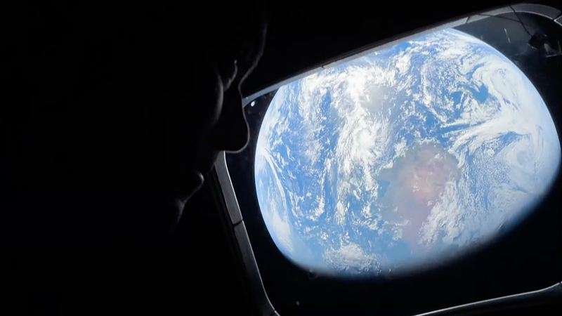 FF8YNJHQCKWZNPHIGBRK - 🌍NewspaperAmigo – Your Global News Buddy 🗞️ Artemis II Crew Prepares for Historic Lunar Flyby 🌕🚀 video poster