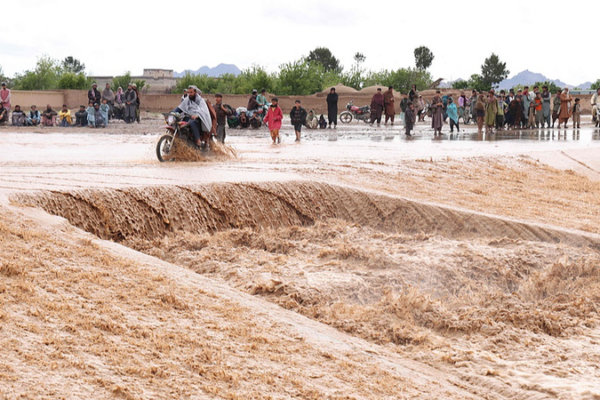 Deadly Storms Claim 121 Lives Across Afghanistan and Pakistan 🌧️💔