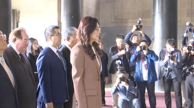 KMT Chairwoman Cheng Li-wun Launches Mainland Visit to Boost Cross-Strait Ties 🌉