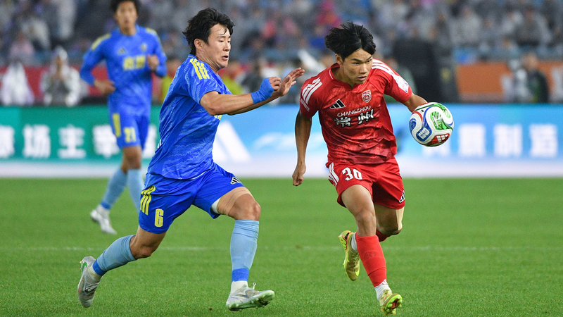 Changzhou Kicks Off Jiangsu Football City League with Dominant 3-0 Victory 🏆⚽