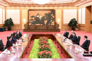 Xi, KMT Leader Cheng Stress 'One Family' Vision in Historic Cross-Strait Talks 🌏✨
