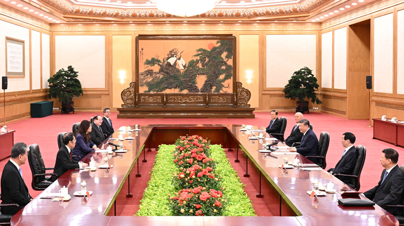 Xi, KMT Leader Cheng Stress 'One Family' Vision in Historic Cross-Strait Talks 🌏✨