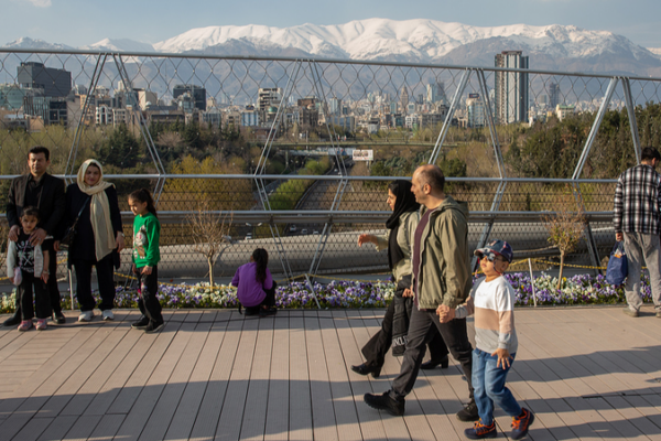 8 Dead, 95 Injured in US-Israeli Strikes on Iran Bridge 🌉💥