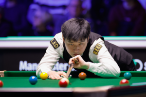 Zhao Xintong Dominates Higgins 10-1, Faces Trump in Tour Championship Final 🎱