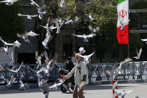 US-Iran Truce Holds: What’s Next After Two-Week Ceasefire? 🌍✌️ video poster