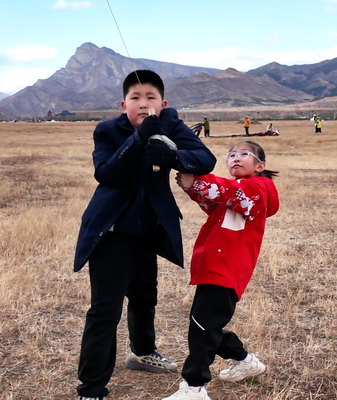 Soar into Spring: Hohhot’s Kite Festival Ends Tomorrow! 🪁 video poster