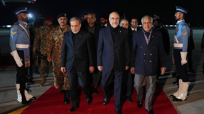Iran-US Talks Heat Up: Pakistan Hosts High-Stakes Diplomacy 🌍✌️