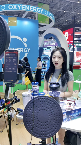 🌙 Night Shift Hustle: E-Commerce Thrives After Hainan Expo Closes video poster
