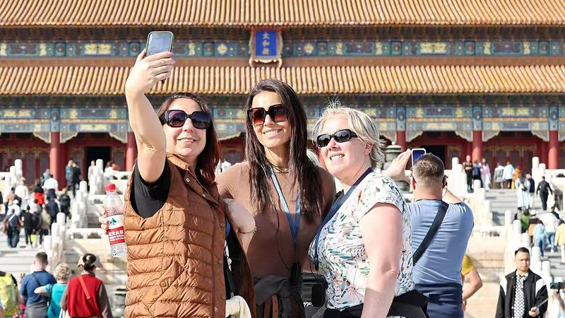 China Overtakes US in Global Approval Ratings 🌏📈