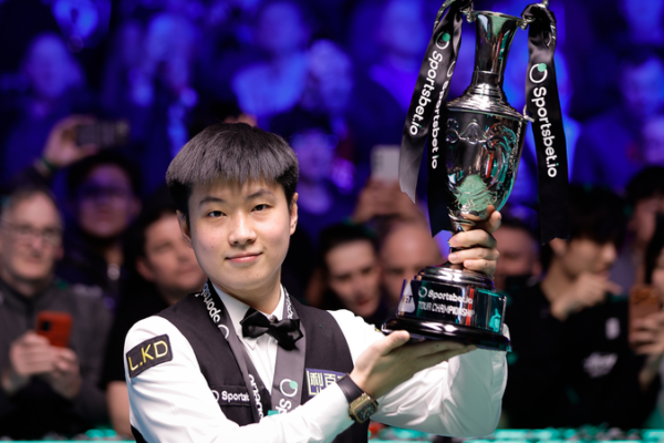 Zhao Xintong Makes History with Snooker Triple Crown 🎱🏆
